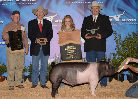 12 Grand Champion Barrow Star of Texas Fair Taylor Walker